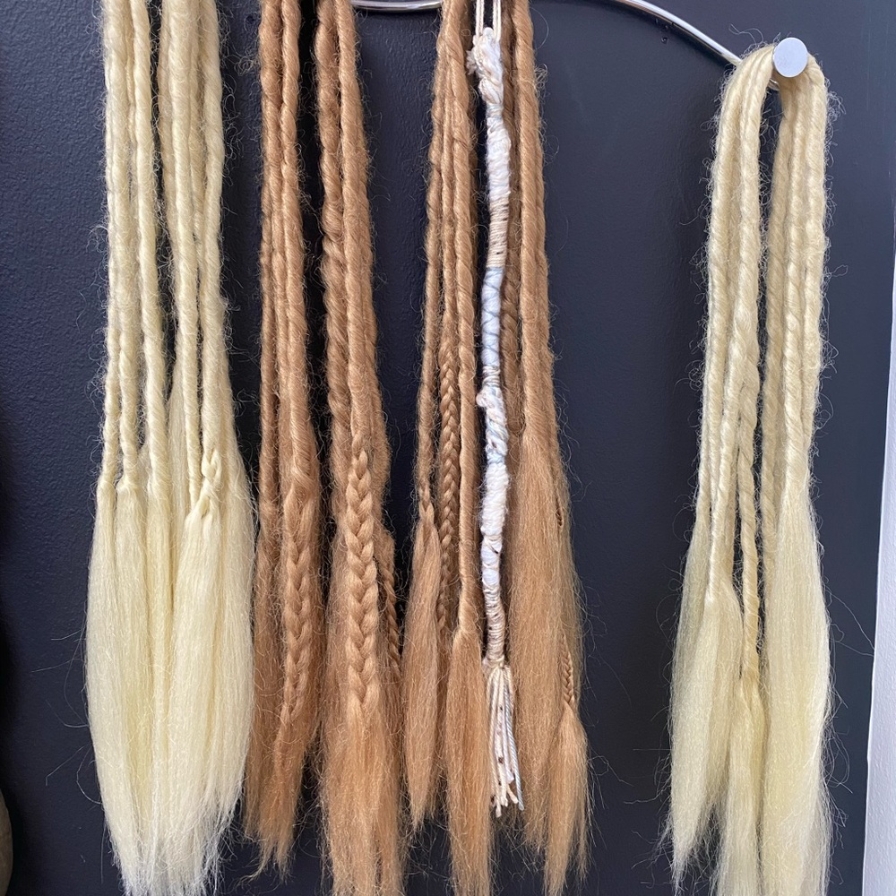 Dreadful Hippy synthetic dreads